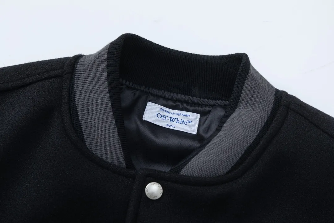 S61#P660, offwhite heavy-duty embroidered baseball jacket. The body is made of woolen fabric. Couple's jacket. Black size: S M L XL